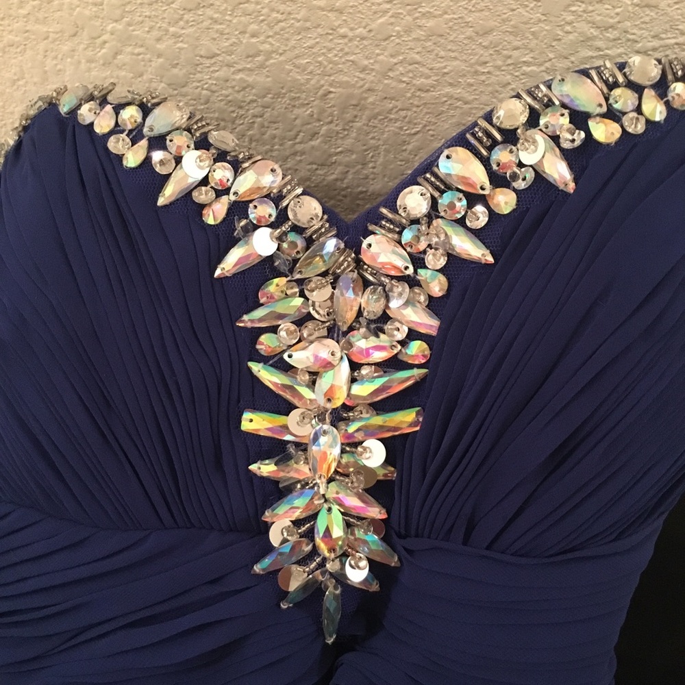Juniors Small Formal dress - Picture 2 of 5